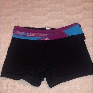 Ivivva booty shorts!! brand new